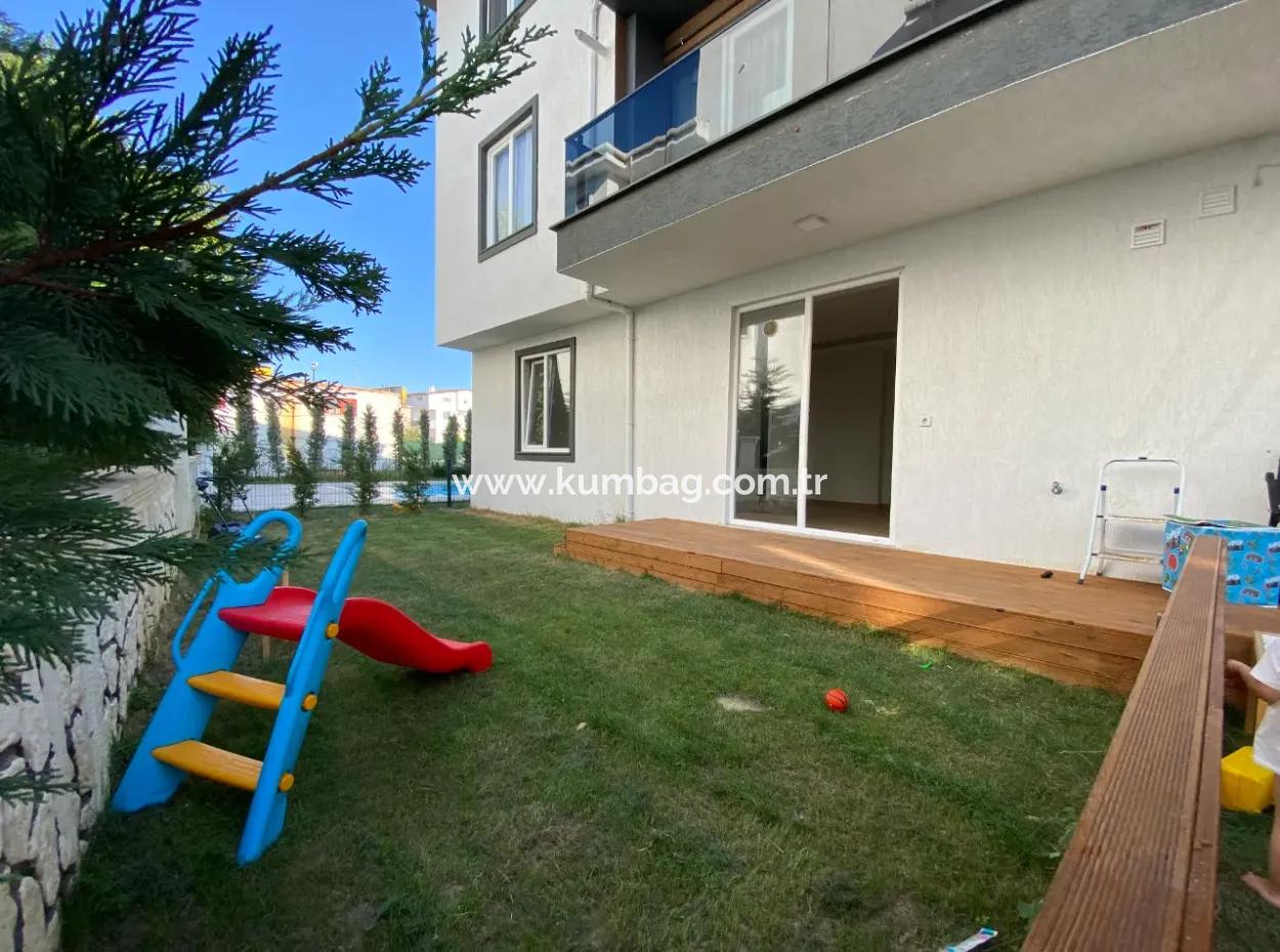 Kumbağ'da Havuzlu Ve Bahçeli 2+1 Lüks Yazlik