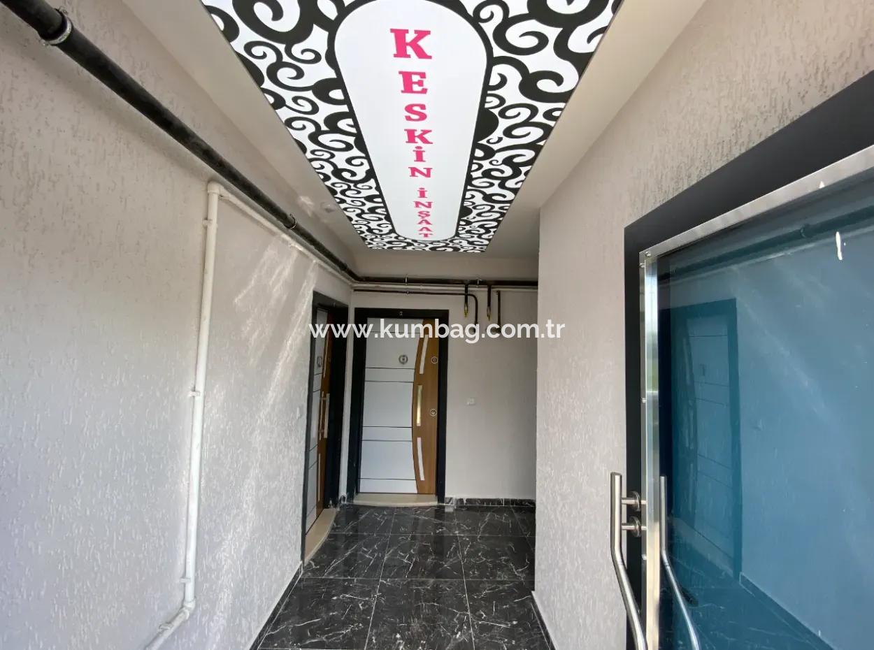 Kumbağ Ana Cadde Üzerinde Yaz-Kiş Kiralik 2+1