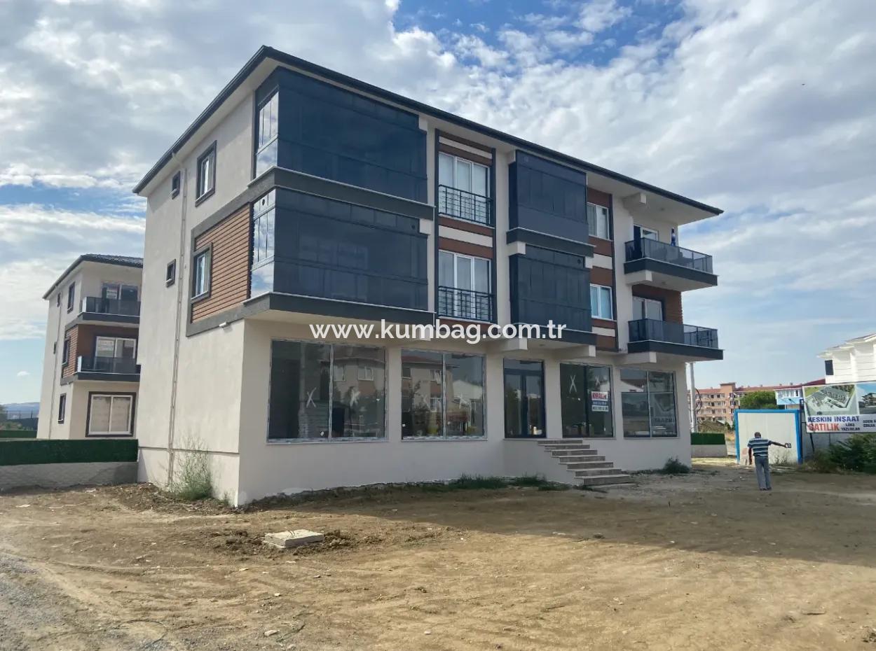 Kumbağ Ana Cadde Üzerinde Yaz-Kiş Kiralik 2+1