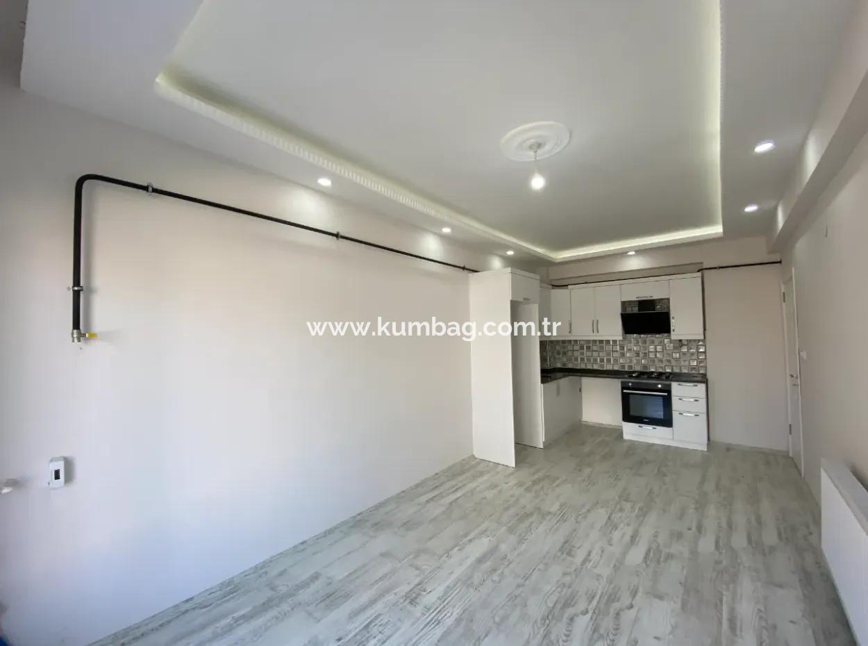 Kumbağ'da Denize Yakin Yeni Bitmiş Sifir Satilik 1+1 Daire