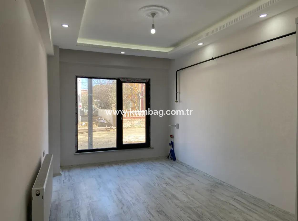 Kumbağ'da Denize Yakin Yeni Bitmiş Sifir Satilik 1+1 Daire