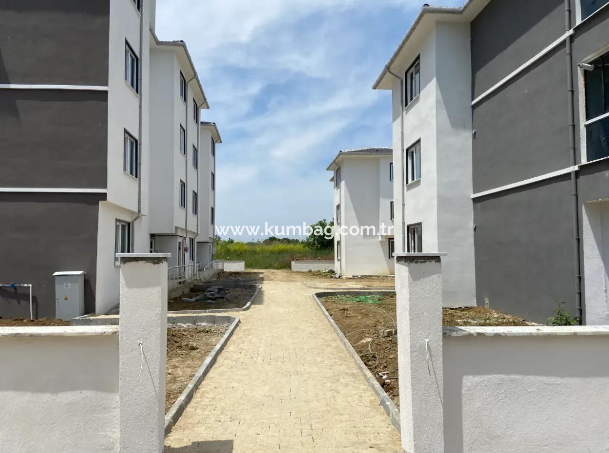 Kumbağ Geniş Bahçeli Yeni Binada Doğalgazlı Kiralık 1+1