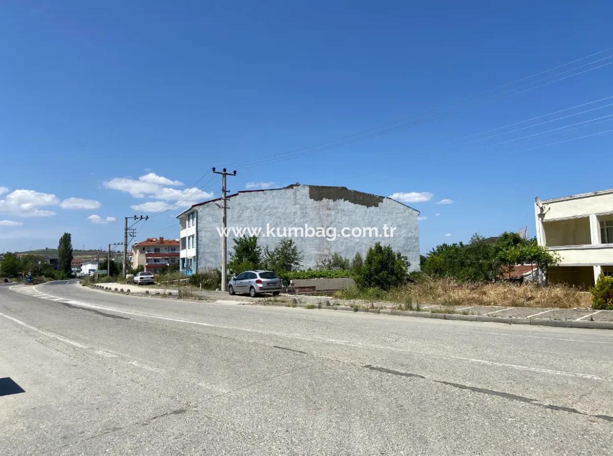 Kumbağ Ana Caddeye Yakin Konumda Aileye Kiralik 2+1 Daire