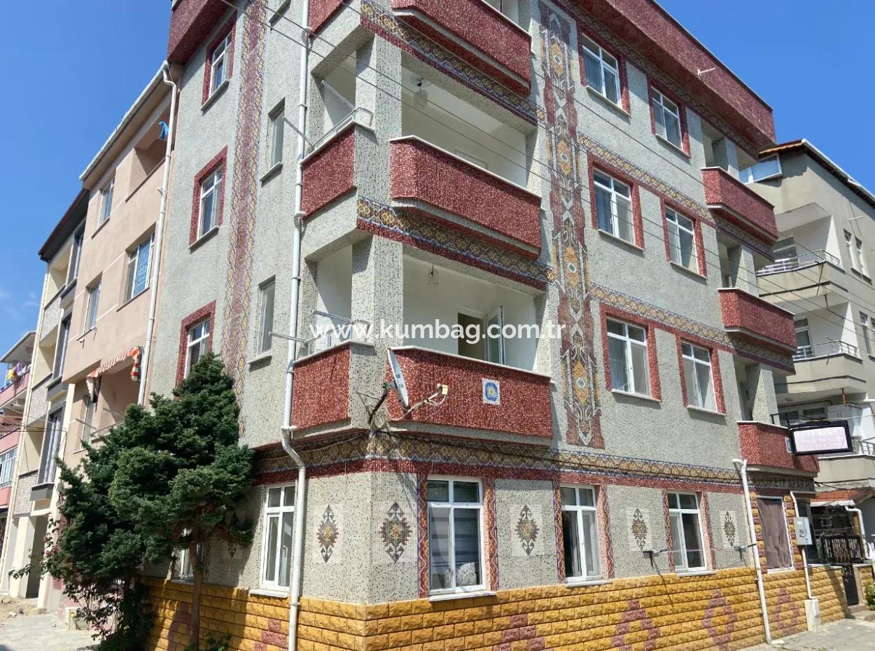 Kumbağ Pazar Sokağinda Yaz-Kiş Oturuma Uygun Kiralik Daireler