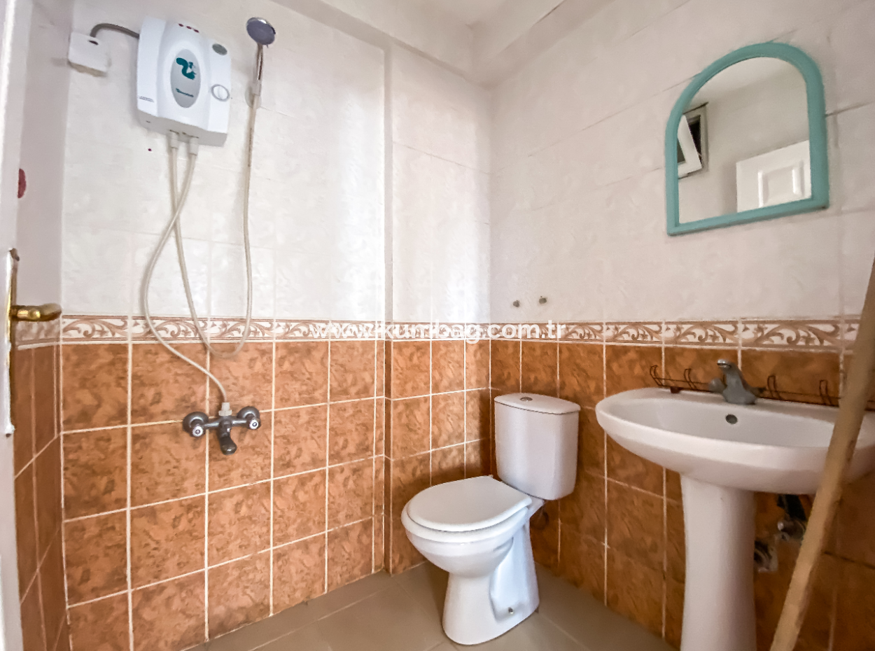 1 1 Eckwohnung Zum Verkauf In Kumbağ In Zentraler Lage In Der Nähe Des Meeres