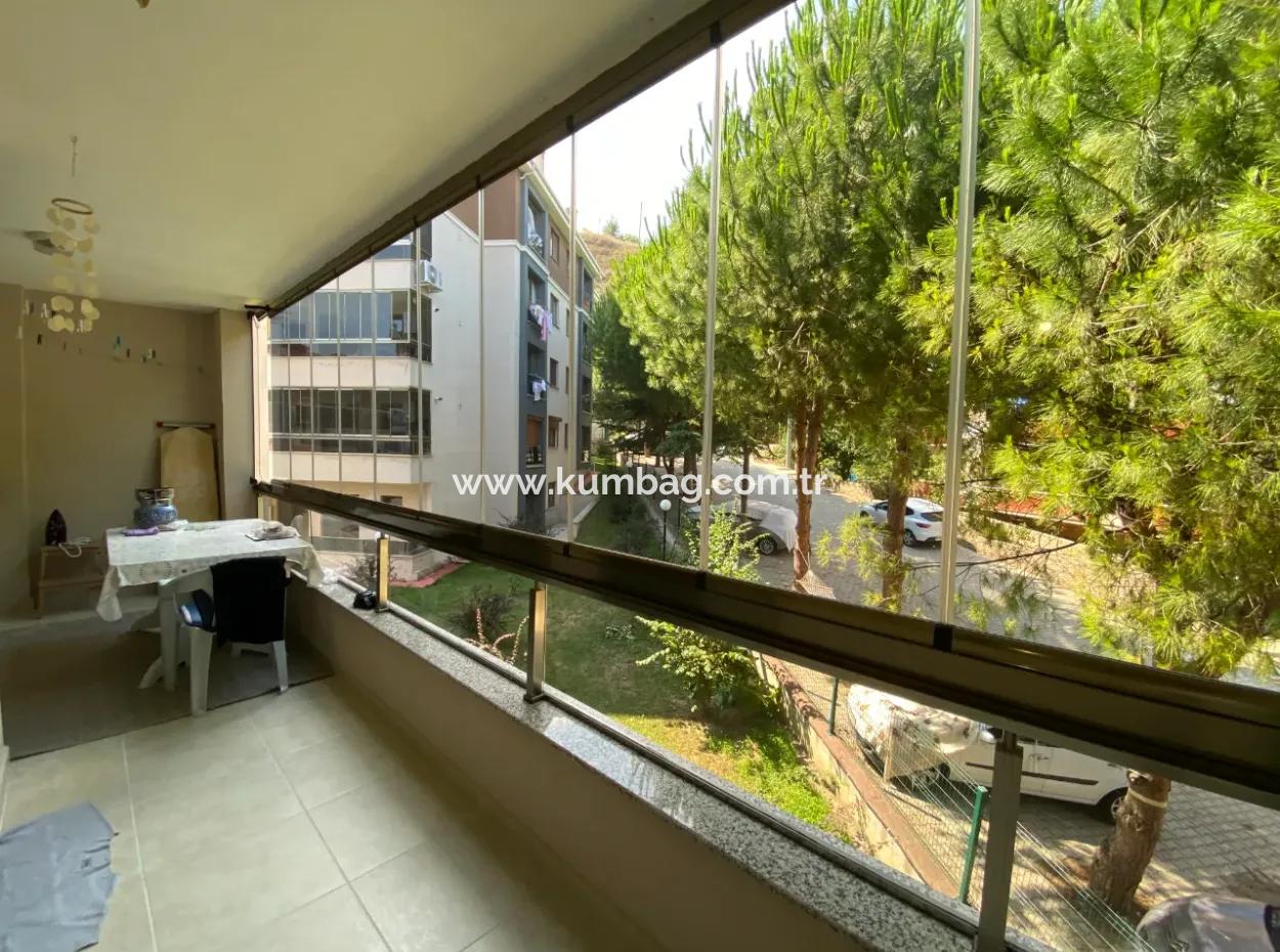 Kumbağ Havuzlu Site İçerisinde Satilik Eşyali 2+1