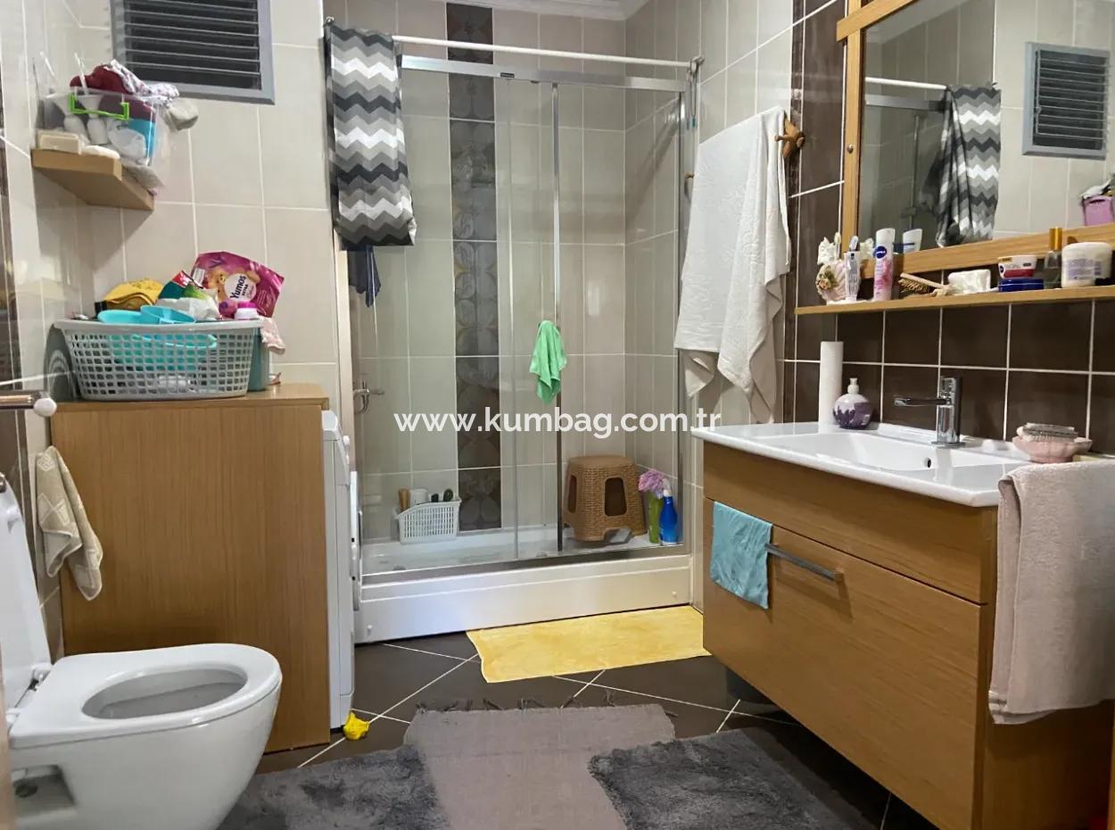 Kumbağ Havuzlu Site İçerisinde Satilik Eşyali 2+1