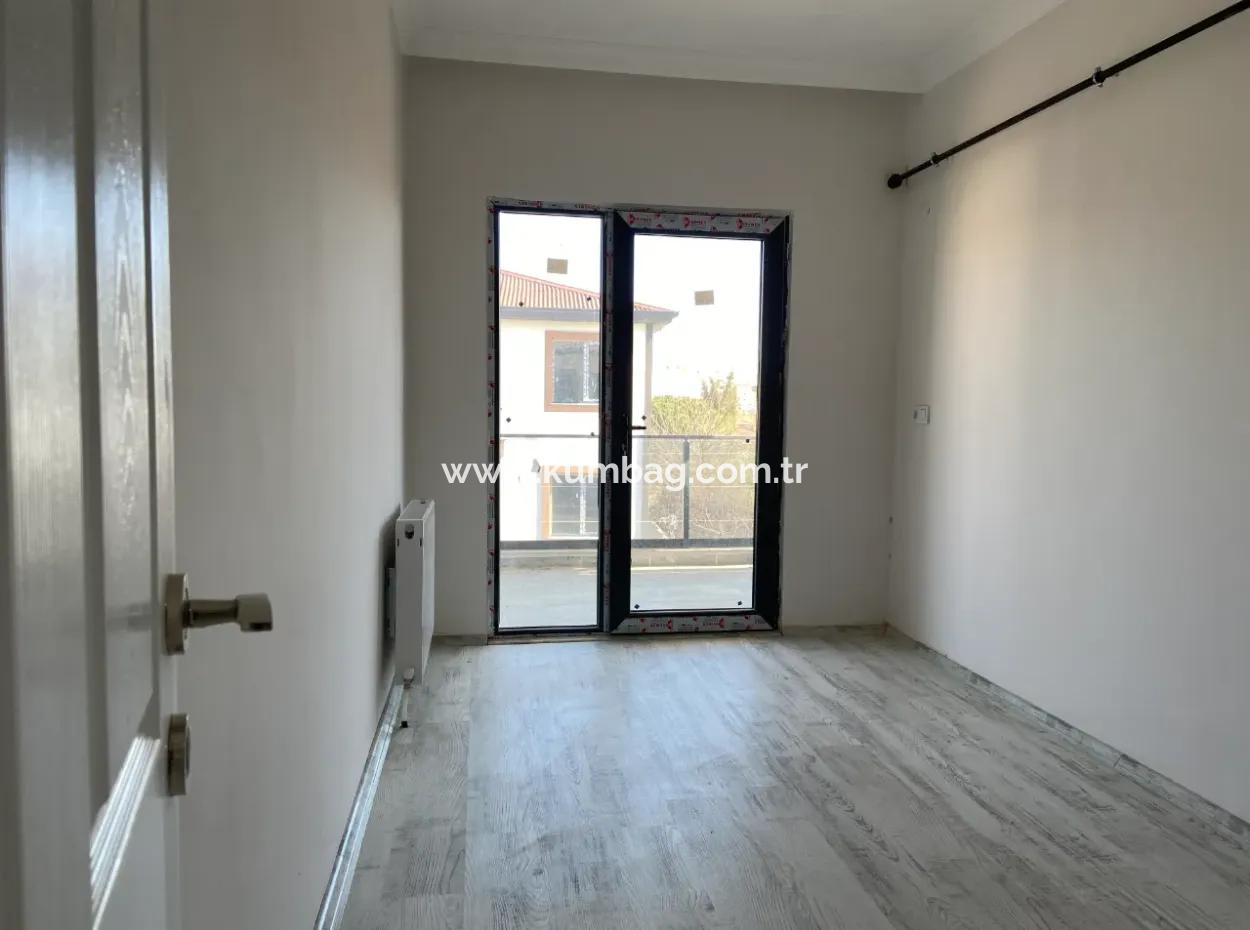 2 1 Wohnung Zum Verkauf In Kumbağ In Der Nähe Des Meeres