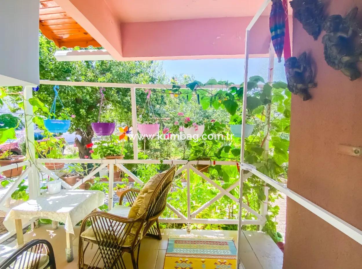 Kumbağ Merkezde Denize Ve Ana Caddeye Sifir Site İçerisinde Kiralik 3+1 Villa