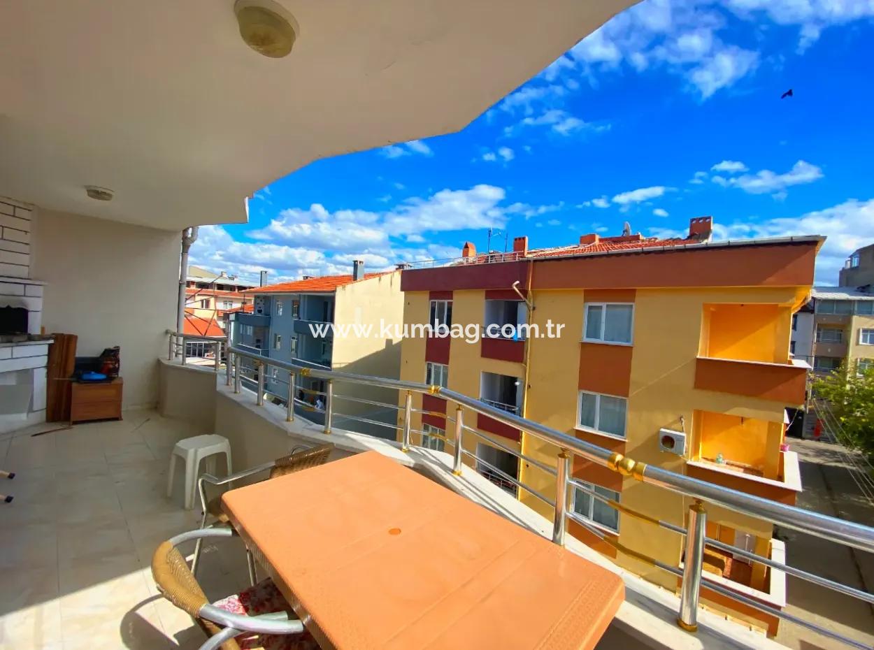 Kumbağ Pazar Sokağinda Kiralik 2+1 Eşyali Daire