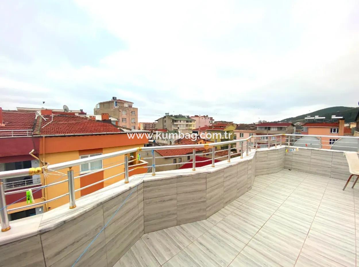 Kumbağ Pazar Sokaği Mevkii Eşyali Satilik 4+2 Daire