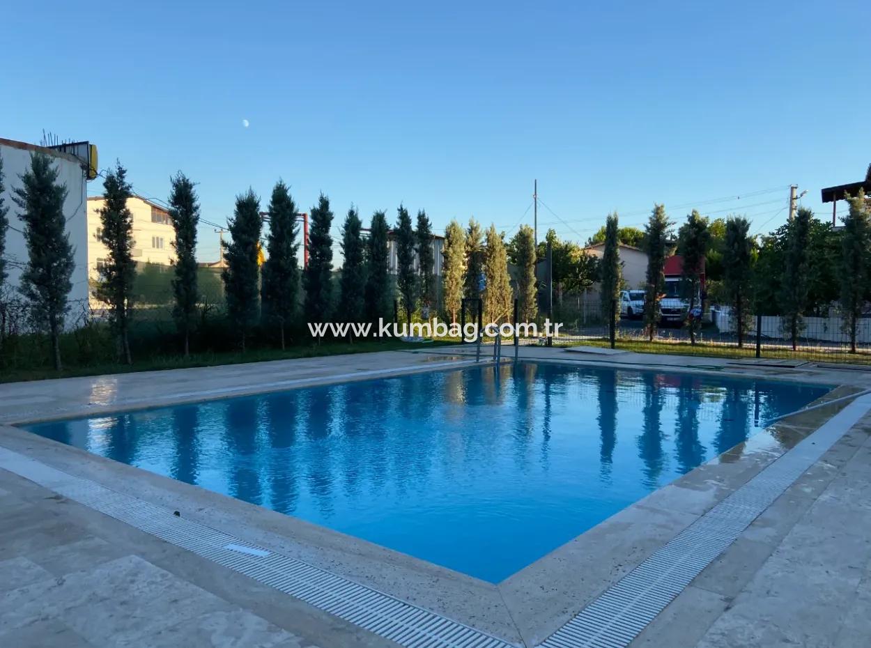 Kumbağ Havuzlu Ve Bahçeli Eşyali 2+1 Kiralik Daire