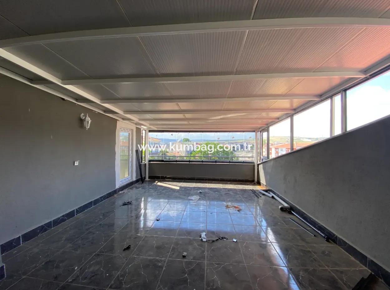Kumbağ Mah. Ana Cadde Üzerinde Geniş Terasli 2+1 Satilik Daire