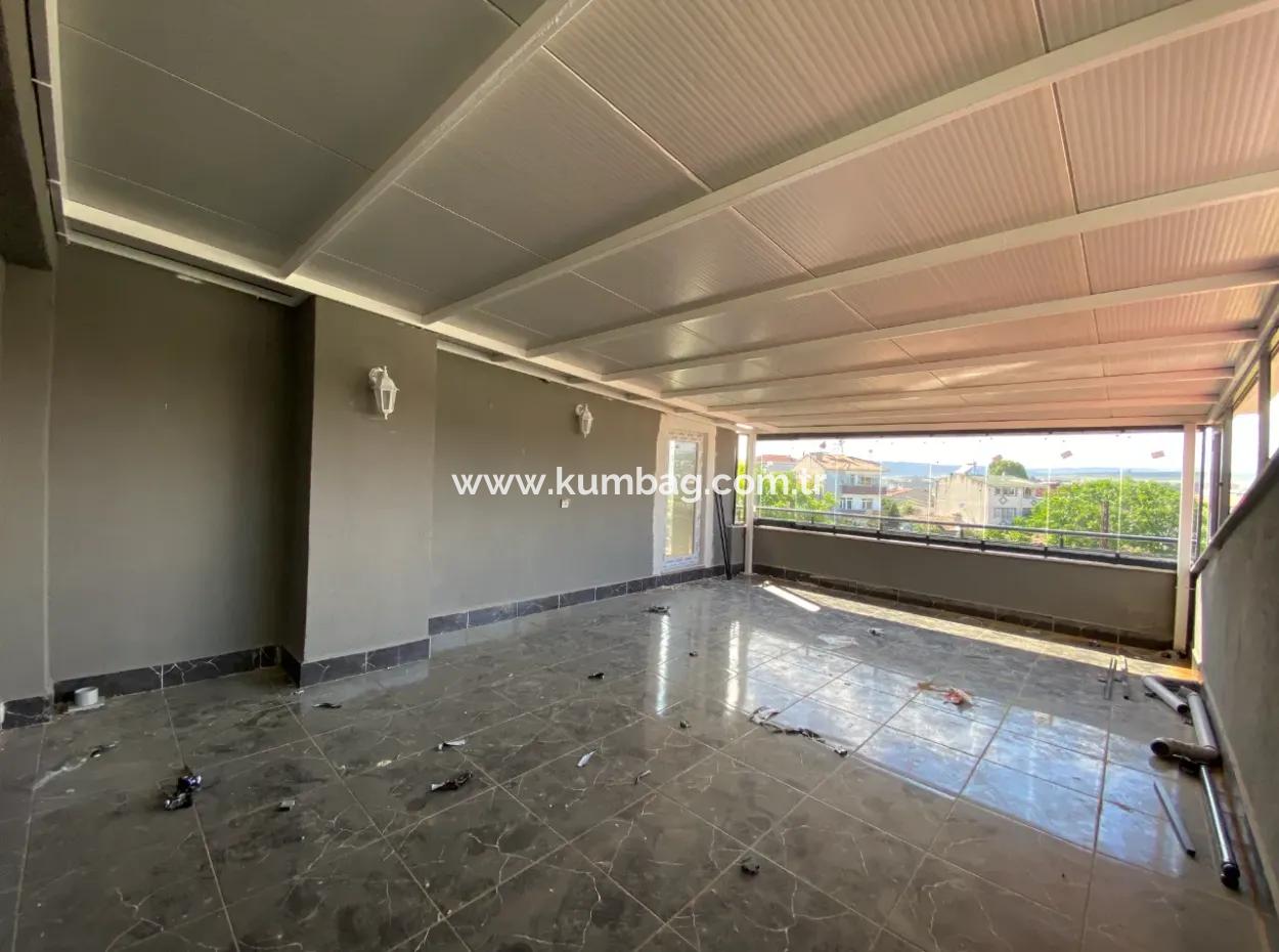 Kumbağ Mah. Ana Cadde Üzerinde Geniş Terasli 2+1 Satilik Daire