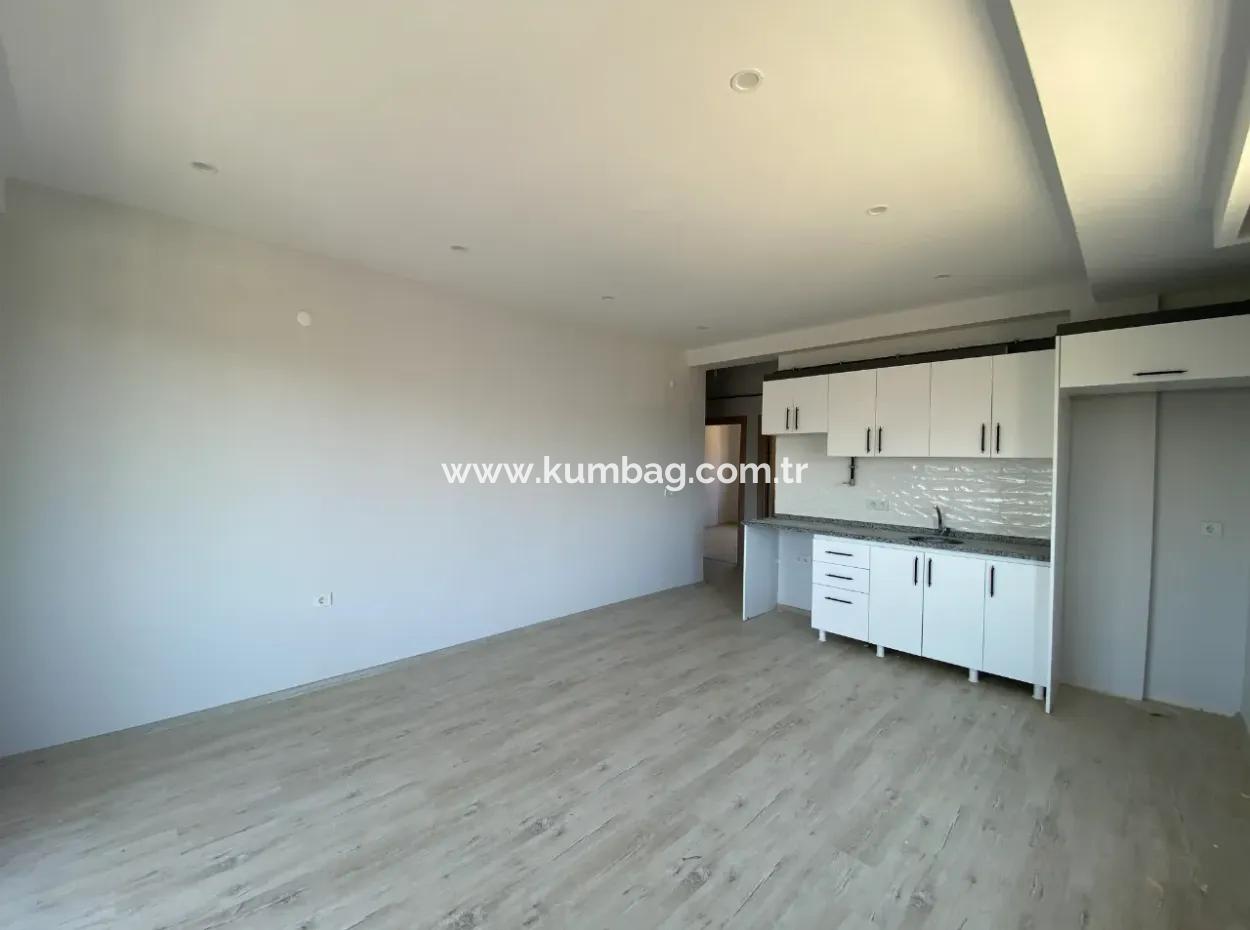 Kumbağ Mah.kumkent Mevkii Yeni Binada Satilik 2+1 Daire