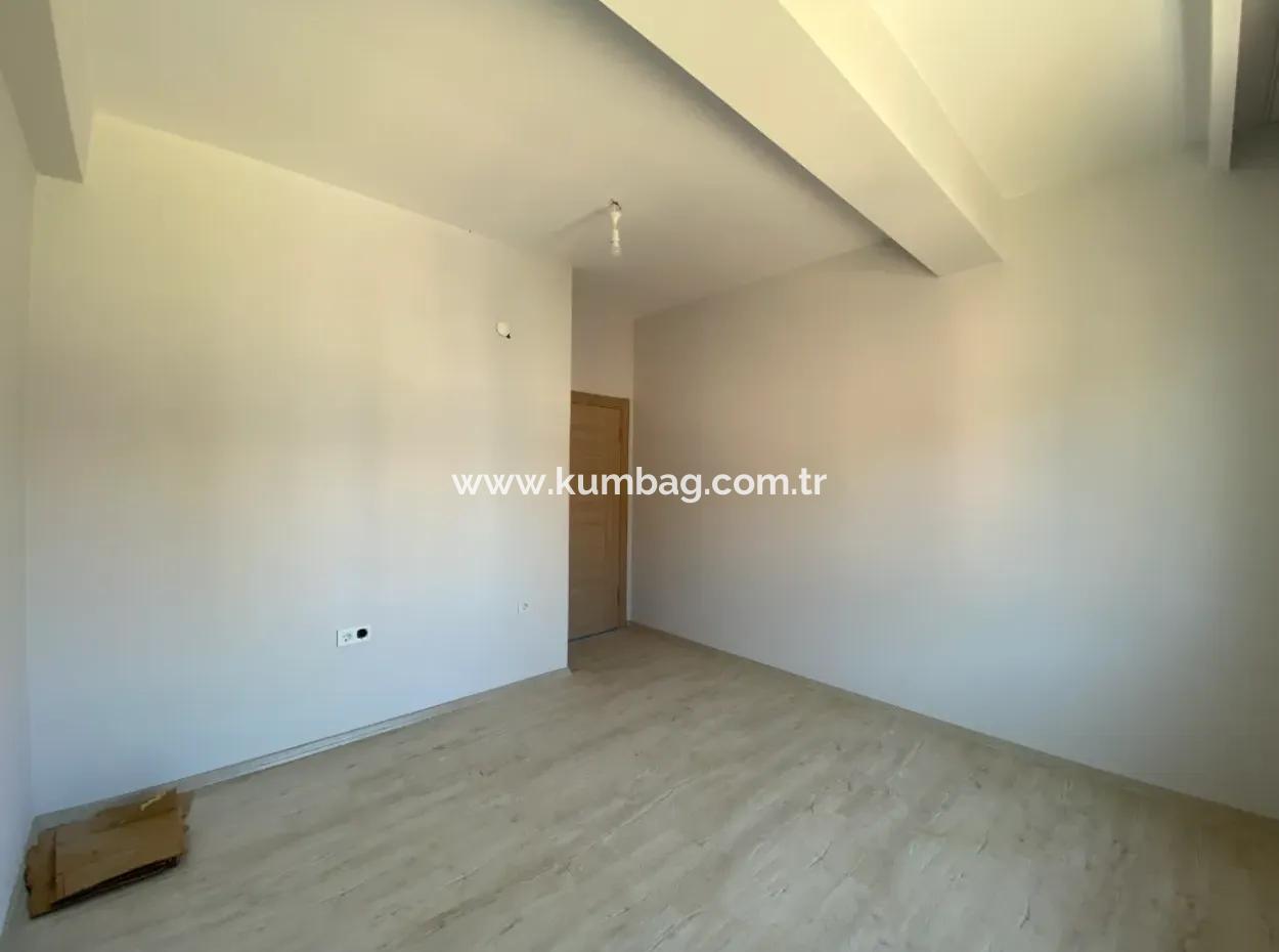 Kumbağ Mah.kumkent Mevkii Yeni Binada Satilik 2+1 Daire