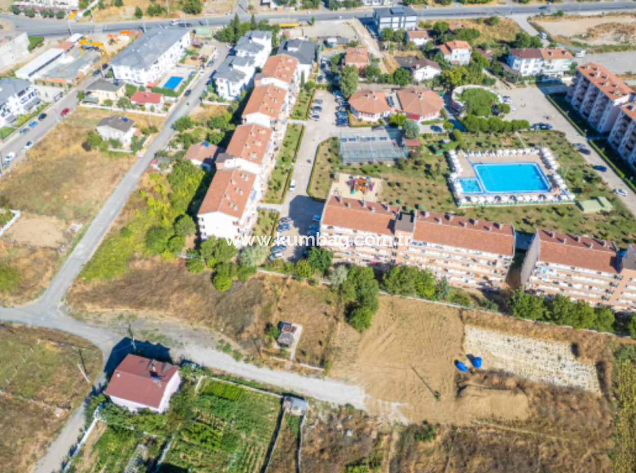 270 M2 Grundstück Mit Einzeltitelurkunde Zum Verkauf Mit Eckgrundstück In Kumbağ
