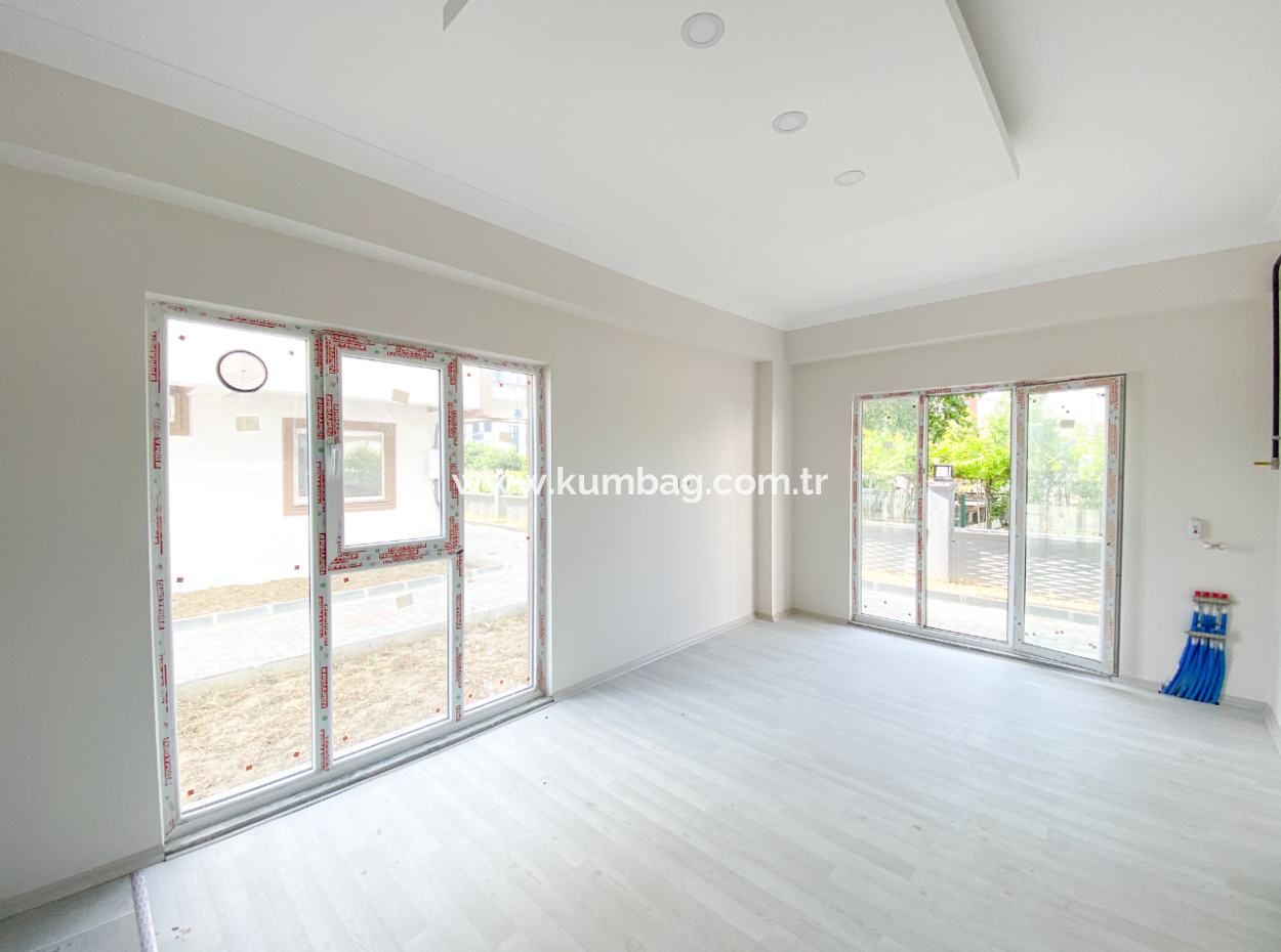 Kumbağ Mah. Havuzlu Site İçerisinde Satilik 2+1 Daireler