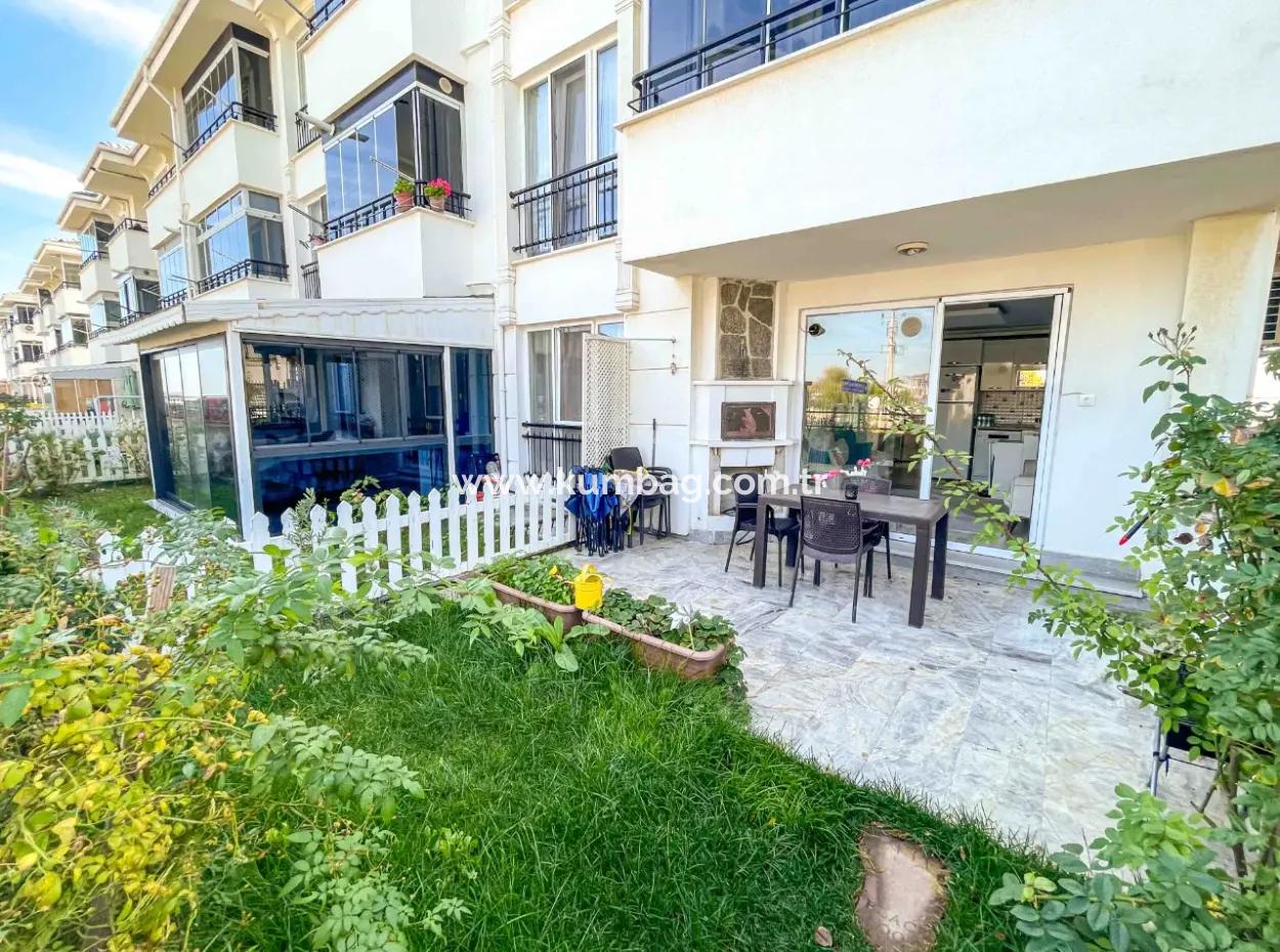 Zu Verkaufen In Einem Komplex Mit Garten Und Pool Am Meer In Kumbağ 2 1