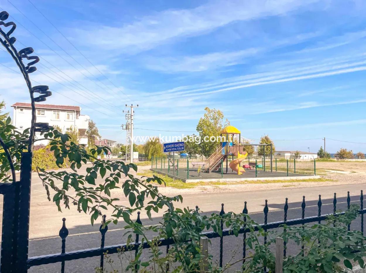 Zu Verkaufen In Einem Komplex Mit Garten Und Pool Am Meer In Kumbağ 2 1