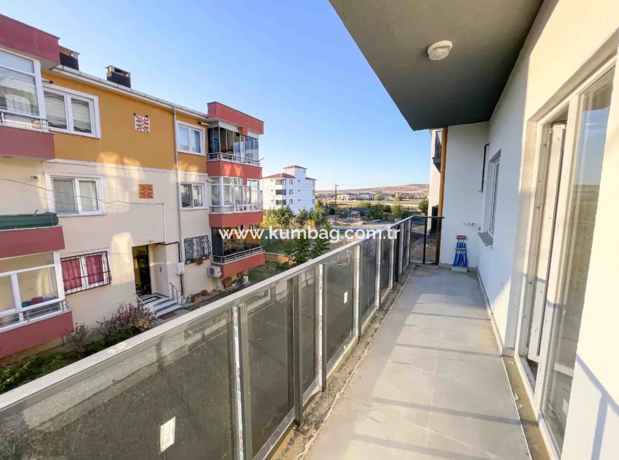 Neu Zu Verkaufen In Einem Komplex Auf Der Strasse In Kumbağ 2 1 Wohnung