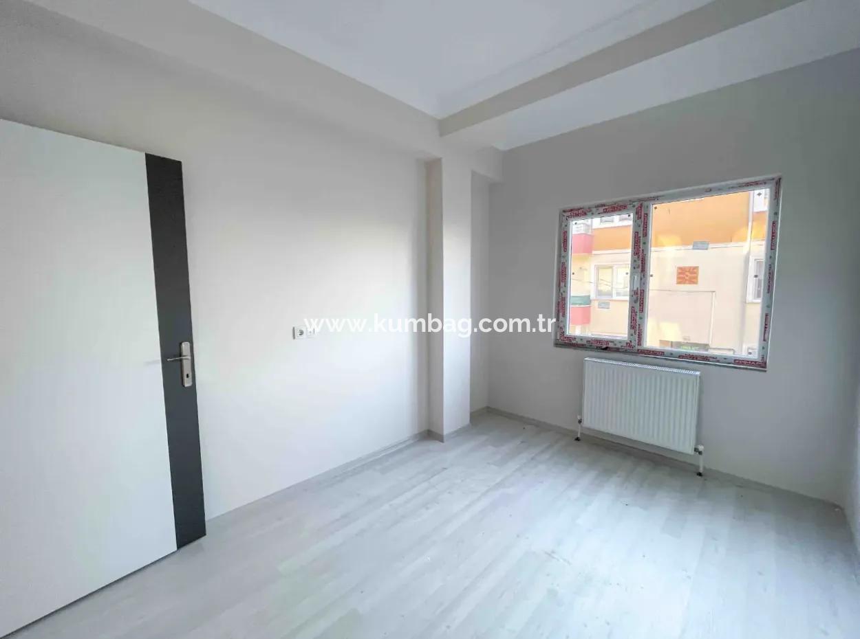 Neu Zu Verkaufen In Einem Komplex Auf Der Strasse In Kumbağ 2 1 Wohnung