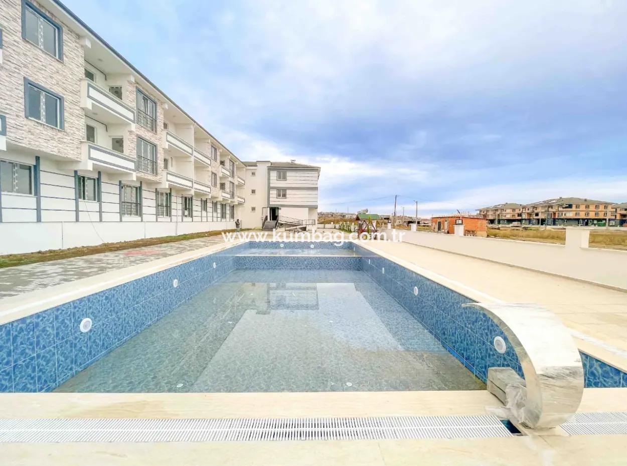 Neu 1 1 Wohnung Zum Verkauf In Kumbagh Mit Garten In Einem Komplex Mit Pool