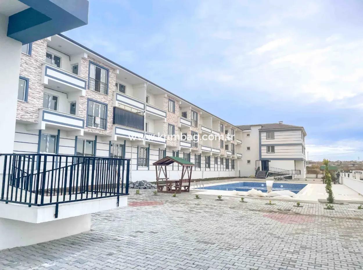 Neu 1 1 Wohnung Zum Verkauf In Kumbagh Mit Garten In Einem Komplex Mit Pool