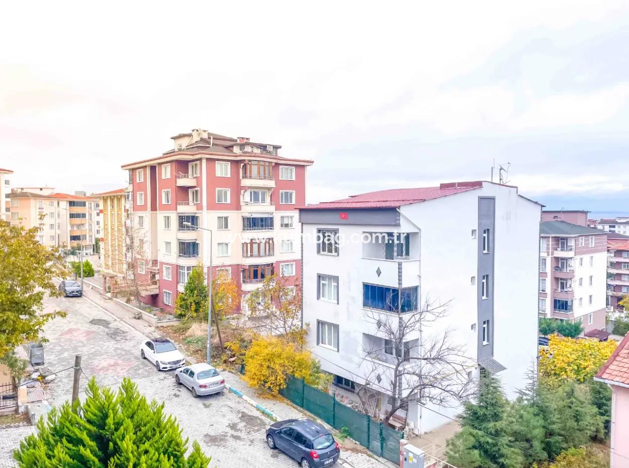 3 1 Wohnung Zum Verkauf In Altinova Mit Meerblick