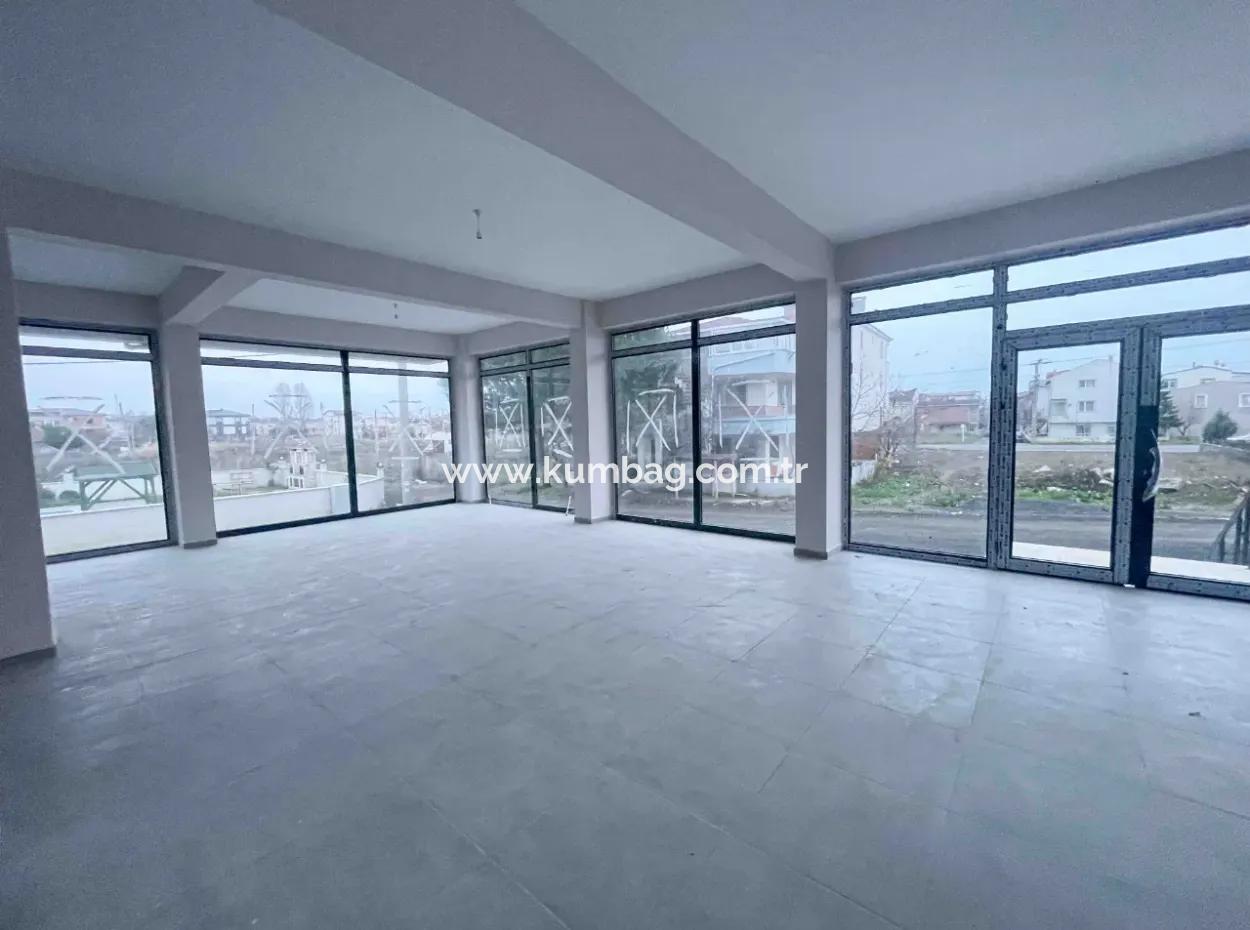 Geschäft Zur Miete Im Entwicklungsgebiet In Kumbağ 400 M2 Von Der Strasse Aus Sichtbar