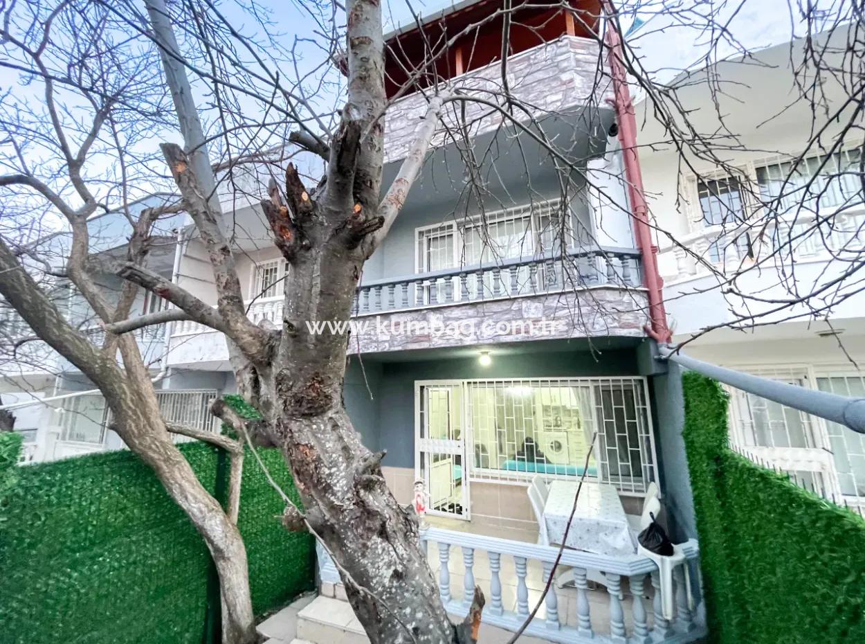 Möblierte Triplex Villa Zum Verkauf In Der Nähe Der Market Street In Kumbagh