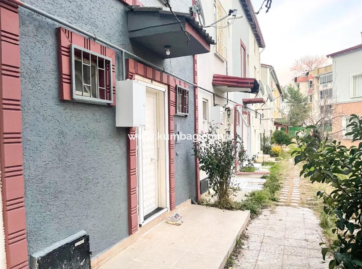 Möblierte Triplex Villa Zum Verkauf In Der Nähe Der Market Street In Kumbagh