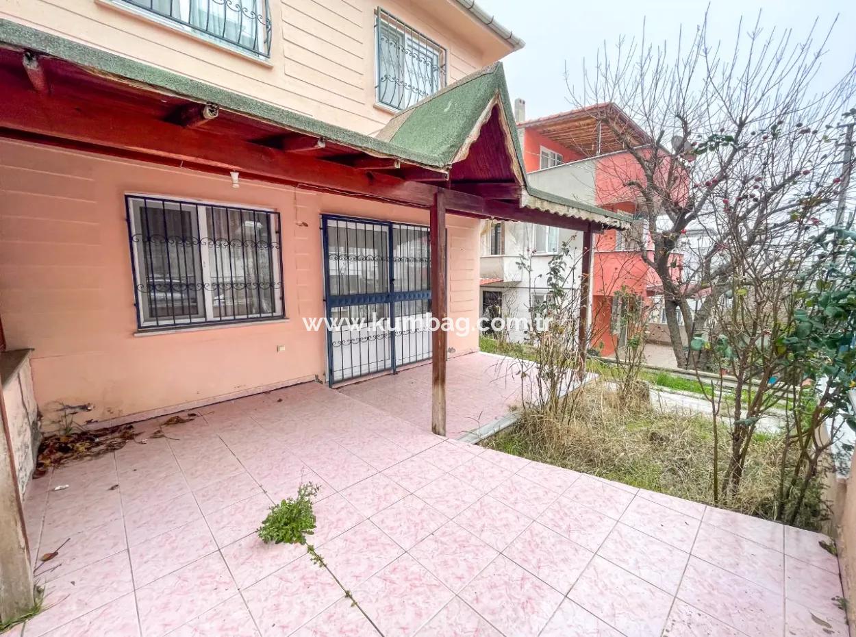 2 Stöckig 4 1 Einfamilienhaus Mit Garten Zu Verkaufen In Kumbag Zentrale Lage