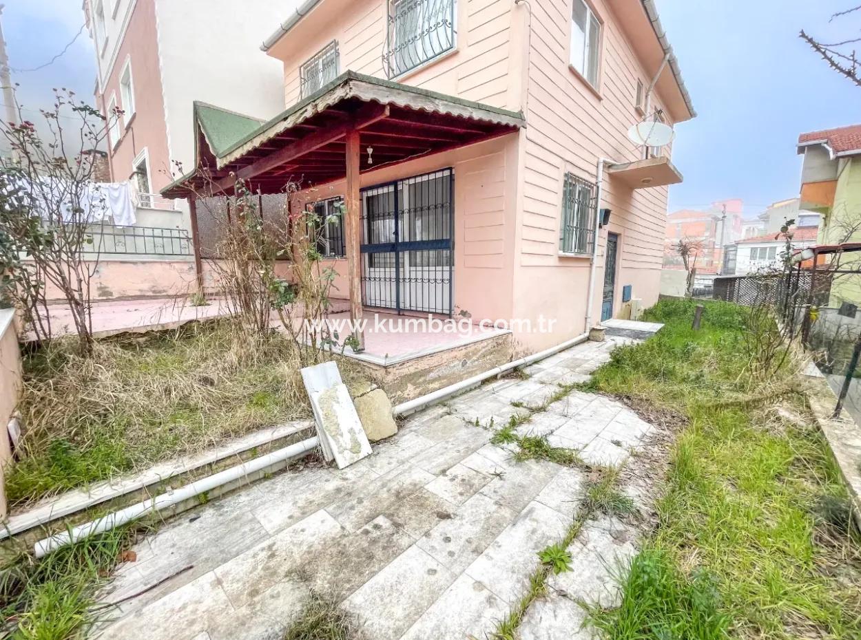 2 Stöckig 4 1 Einfamilienhaus Mit Garten Zu Verkaufen In Kumbag Zentrale Lage