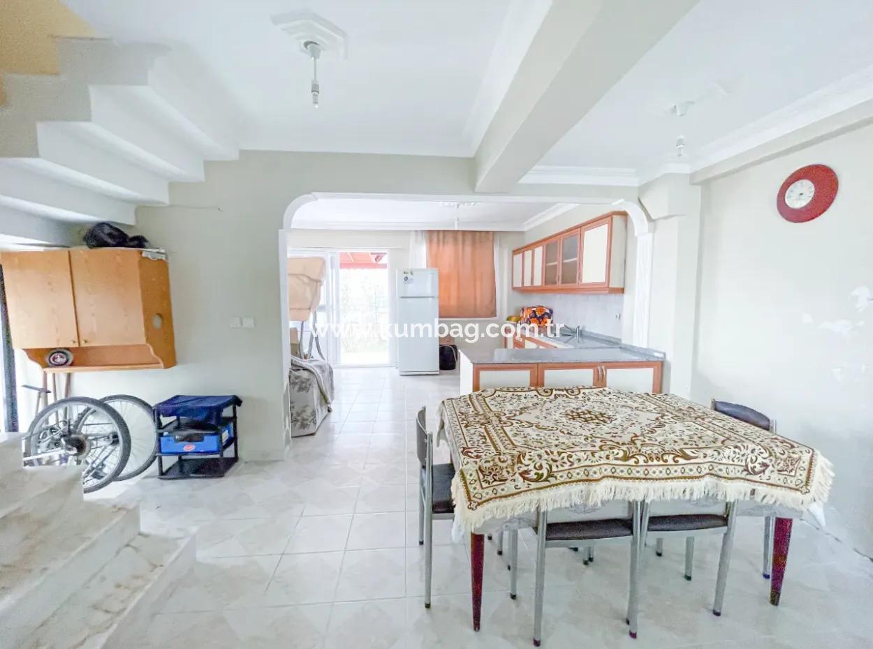 2 Stöckig 4 1 Einfamilienhaus Mit Garten Zu Verkaufen In Kumbag Zentrale Lage