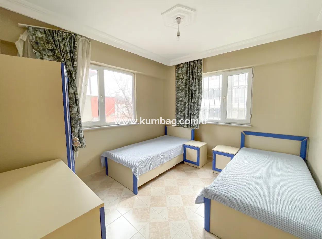 2 Stöckig 4 1 Einfamilienhaus Mit Garten Zu Verkaufen In Kumbag Zentrale Lage