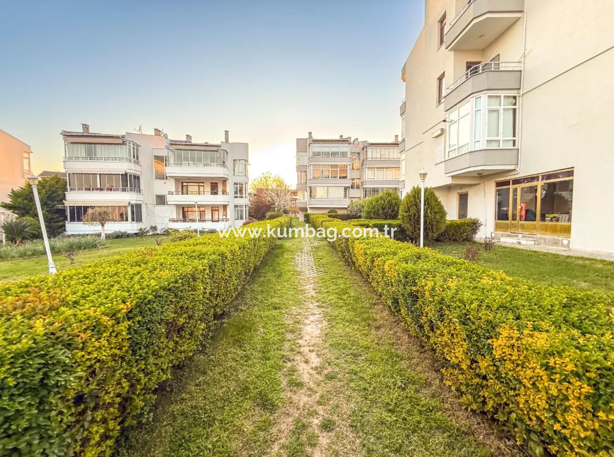 Sehr Grosse 2 1 Wohnung Zum Verkauf In Kumbağ Seafront Popular Complex