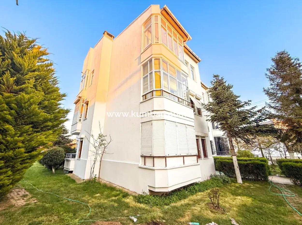 Sehr Grosse 2 1 Wohnung Zum Verkauf In Kumbağ Seafront Popular Complex