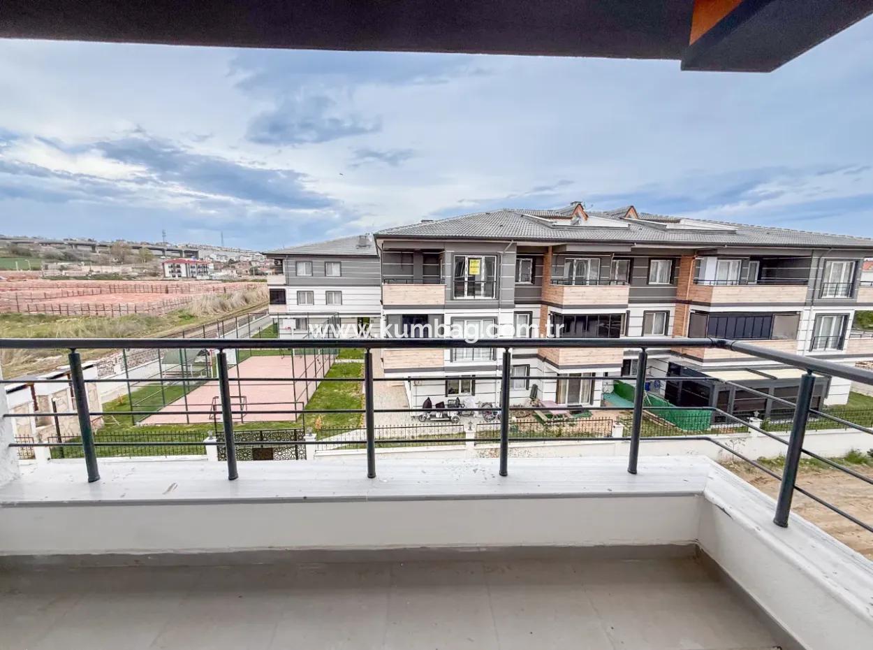 Luxus 1 1 Wohnungen In Der Nähe Des Meeres Und Der Strasse Im Kumbağ Pool Complex