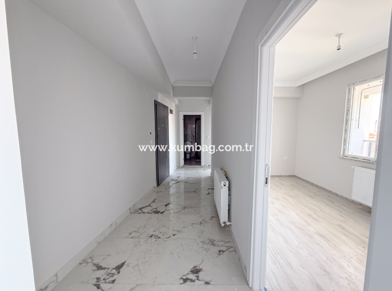 Neue 2 1 Wohnung Zum Verkauf Mit Garten Mit Meerblick In Kumbag