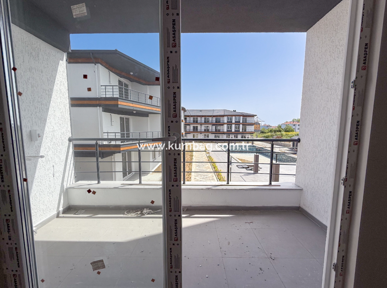 Luxus 2 1 Wohnungen Zu Vermieten In Der Nähe Des Meeres In Kumbağ Komplex Mit Pool