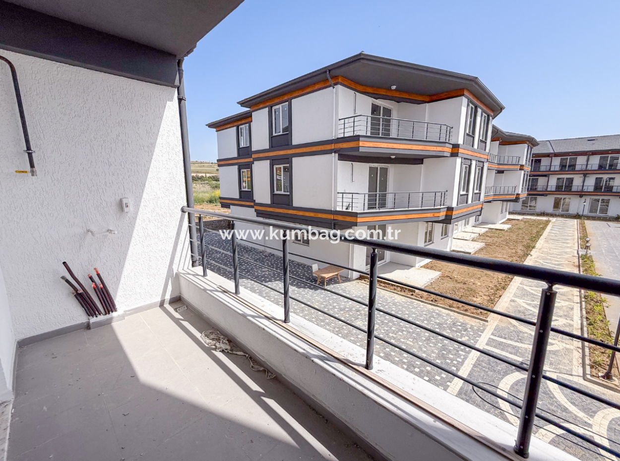 Luxus 2 1 Wohnungen Zu Vermieten In Der Nähe Des Meeres In Kumbağ Komplex Mit Pool