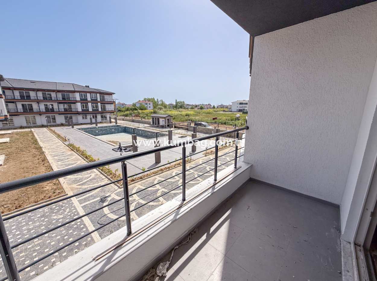 Luxus 2 1 Wohnungen Zu Vermieten In Der Nähe Des Meeres In Kumbağ Komplex Mit Pool