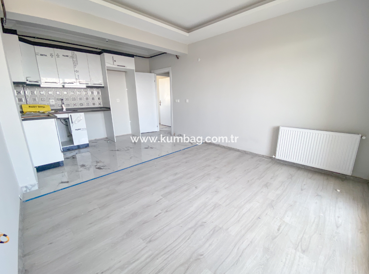 Neue 2 1 Wohnung Zu Vermieten Mit Meerblick Und Grossem Balkon In Kumbag