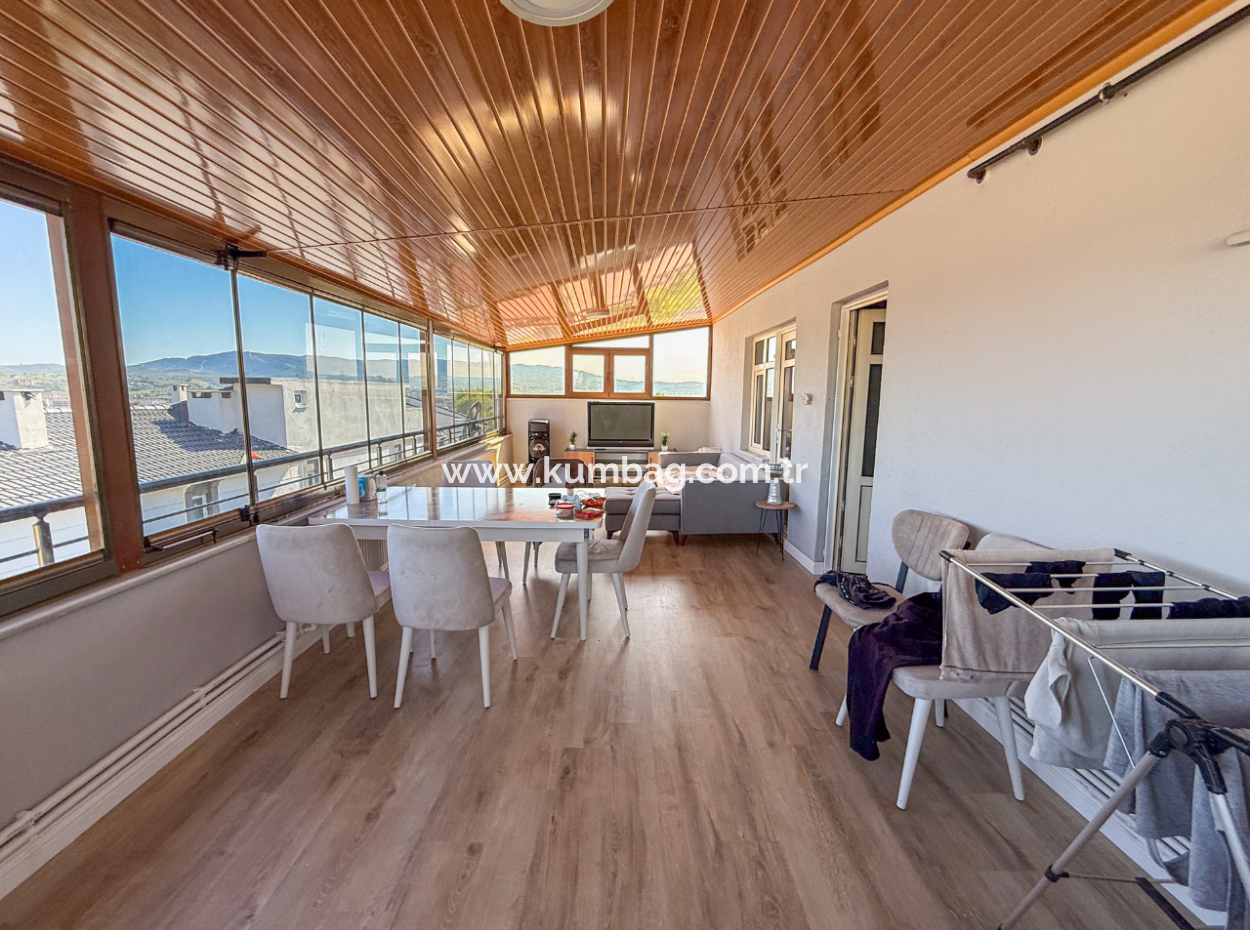 Triplex Einfamilienhaus Zum Verkauf Mit Meerblick Und Strassenfront