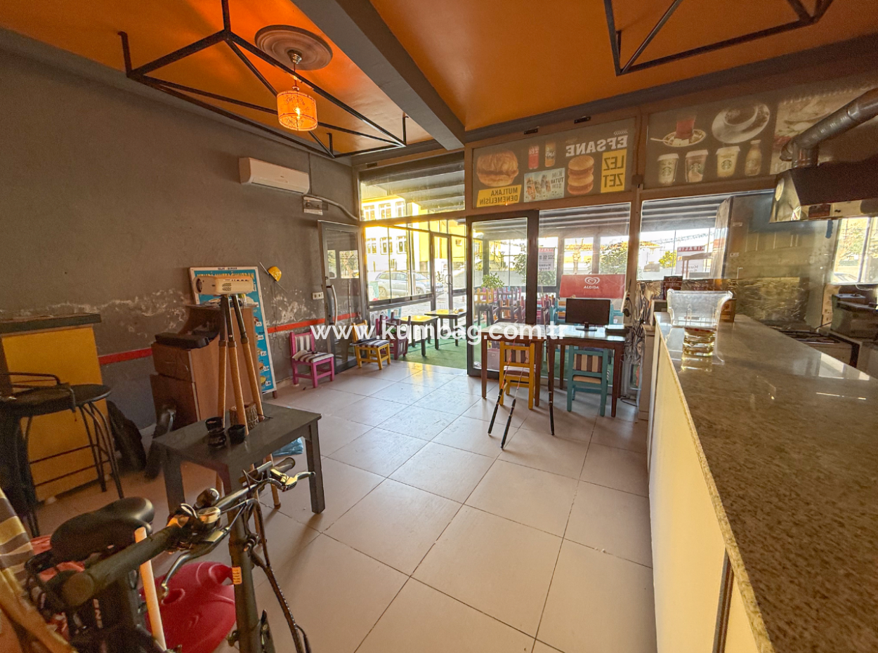 Kumbağ Street Top Devren Kiralik Taksim Wet Burger Shop