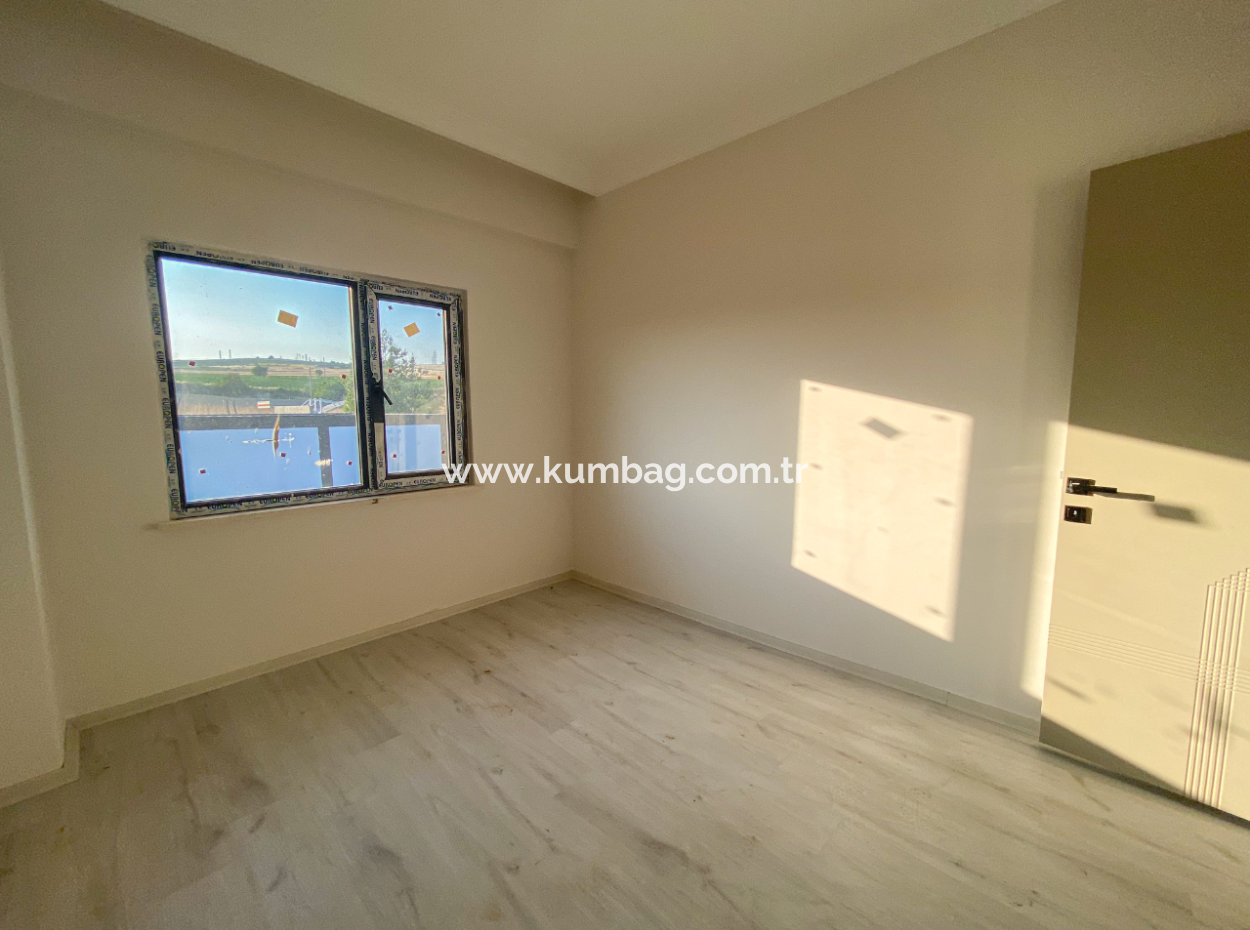 Neue Strasse Mit Pool 2 1 Wohnungen Zum Verkauf In Kumbagh