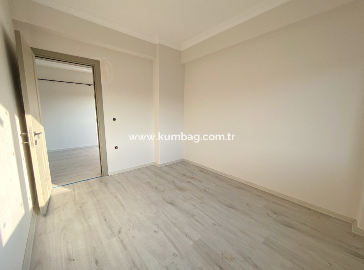 Neue Strasse Mit Pool 2 1 Wohnungen Zum Verkauf In Kumbagh