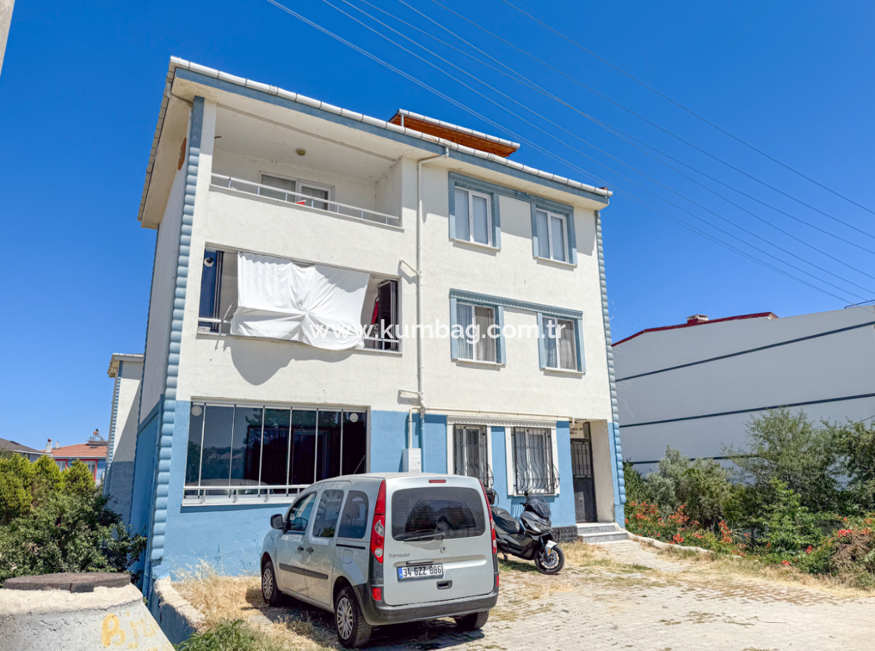 2 1 Wohnung Zum Verkauf Auf Der Meerseite An Der Strasse In Kumbagh