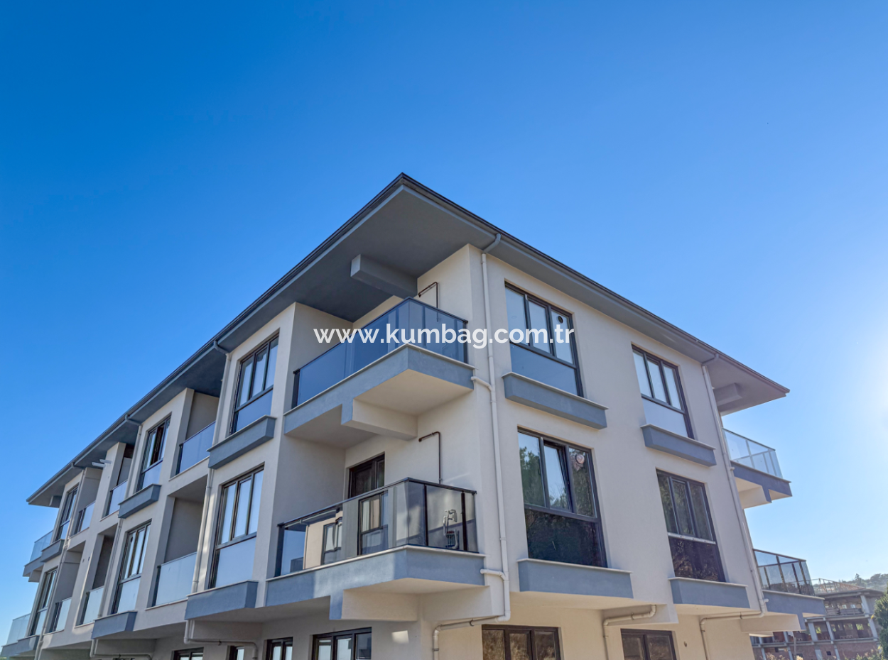 Geräumige, Luxuriöse 1 1 Wohnung Zum Verkauf In Barbaros Mit Meerblick